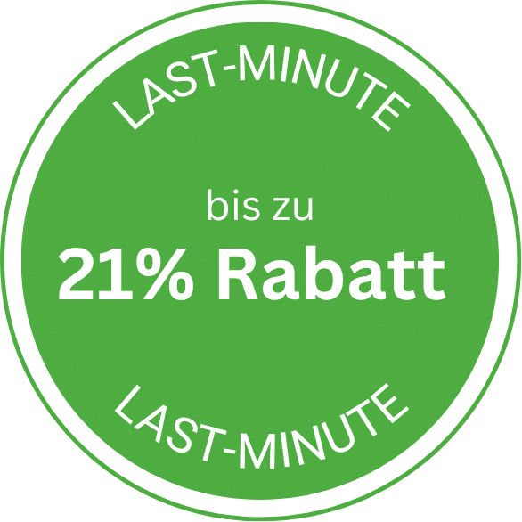 Grüne runde Plakette mit "LAST-MINUTE" und "bis zu 21% Rabatt" in weißer deutscher Schrift.
