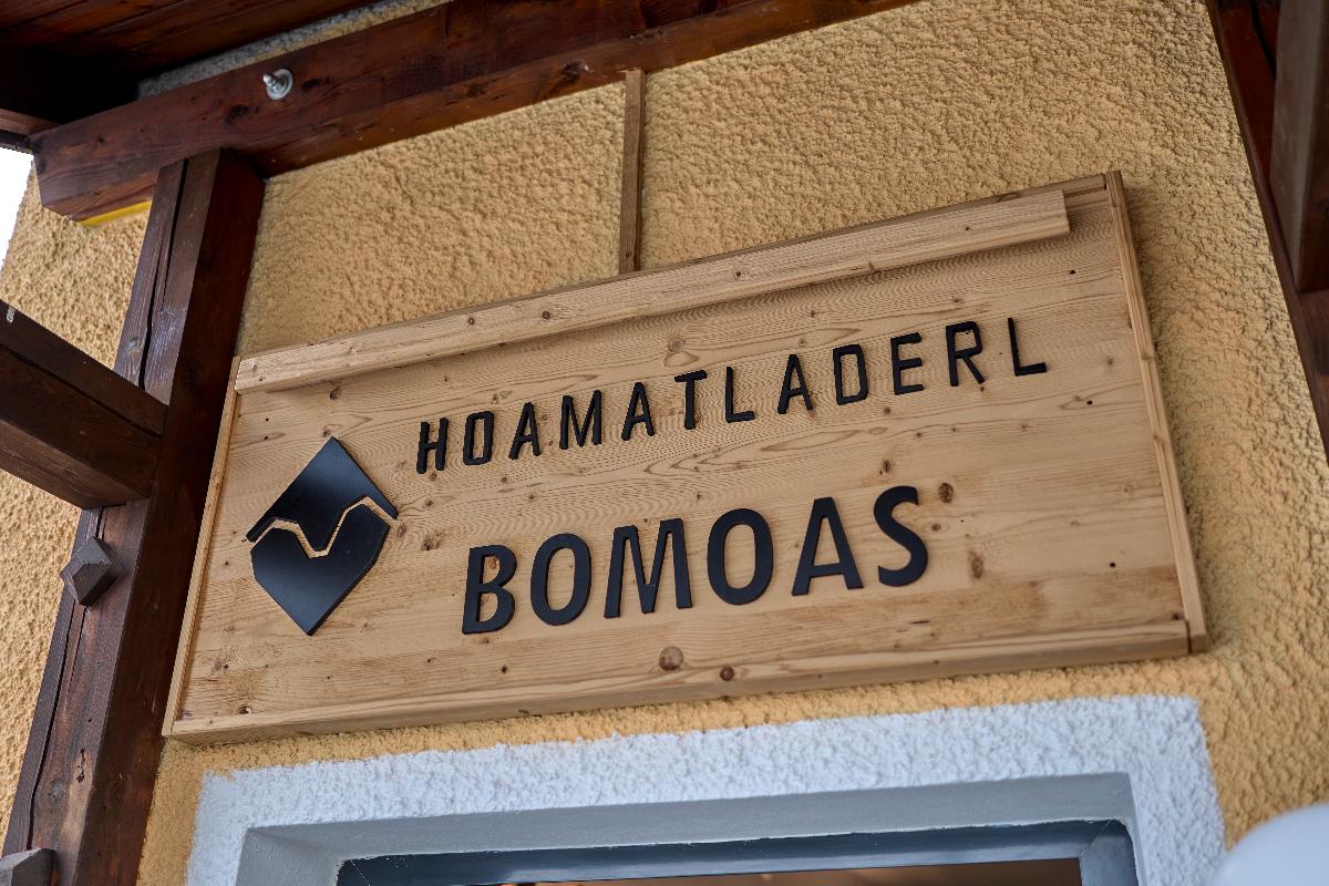 Hoamatladerl
