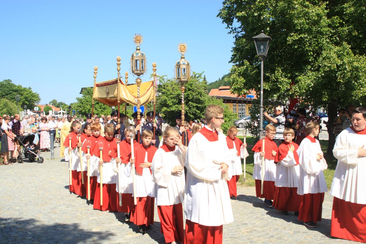 Kath_Kirche_Fronleichnam